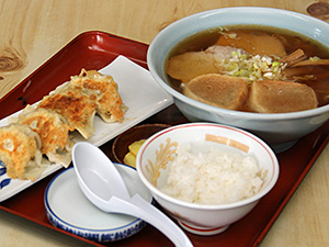 丸美屋食堂
